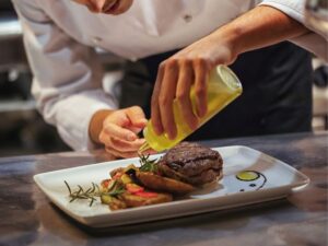 avere un piano di marketing per un ristorante non è più un lusso riservato alle grandi catene, ma una necessità strategica per qualsiasi locale