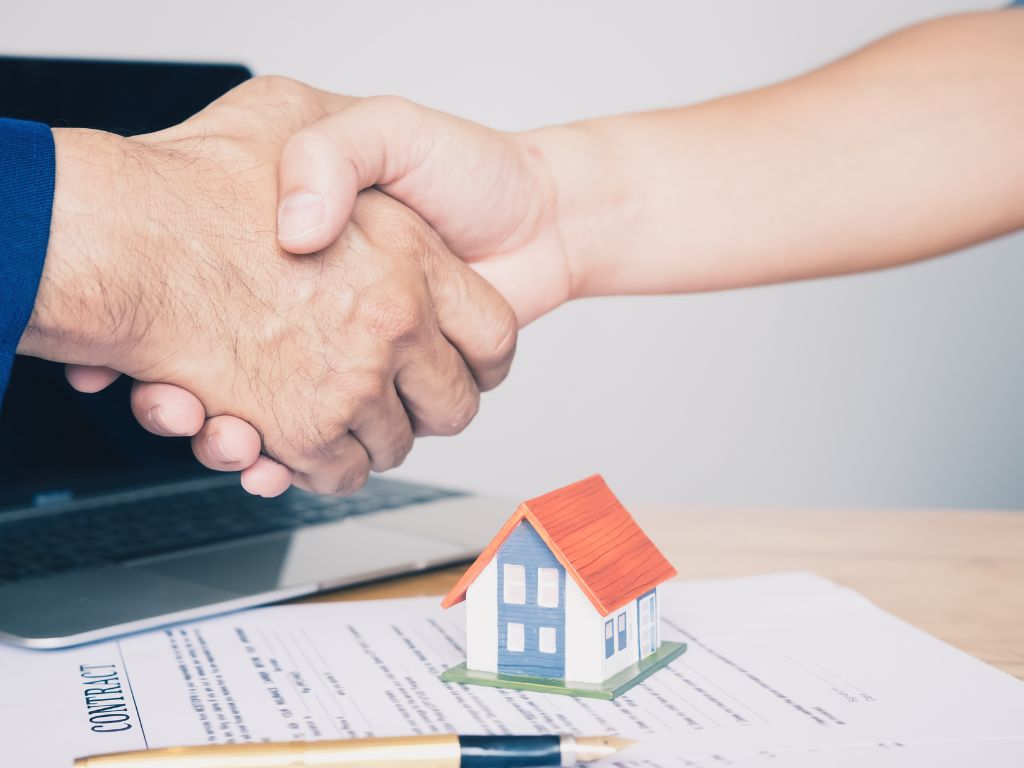 Sito web per agenzia immobiliare: come realizzarlo nel 2025<span class="wtr-time-wrap after-title"><span class="wtr-time-number">11</span> min read</span>